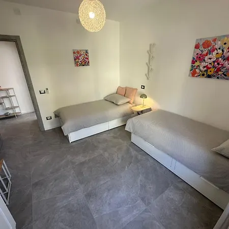 Casa *